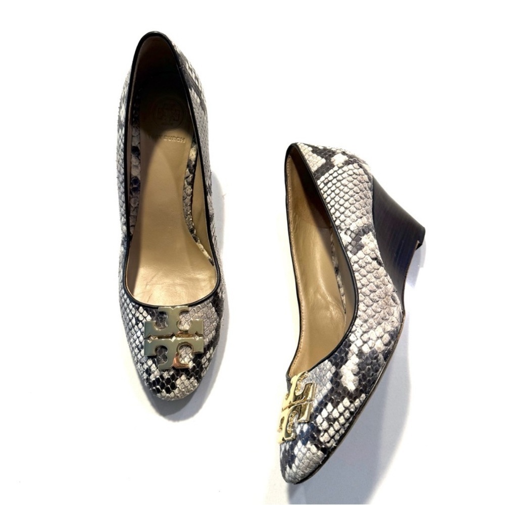 Tory Burch Raleigh Wedges Snake Print Round Toe Leather Gold Logo Size 7